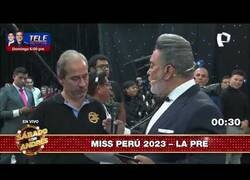 Enlace a Presentador de programa de televisión despide en directo al productor por un fallo