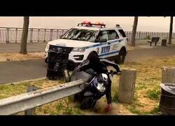 Enlace a Brutal actuación policial en Nueva York