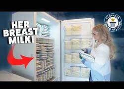 Enlace a La mujer que no podía parar de producir leche