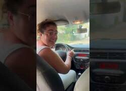 Enlace a La chica Bentley vs. la mujer Citroën