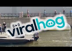 Enlace a Concierto de piano sobre el agua en St. Petesburgo