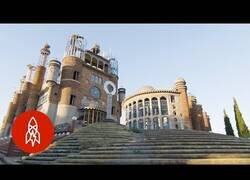 Enlace a El hombre que construyó a mano una catedral él solo