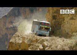 Enlace a La ruta de autobús más peligrosa del mundo