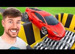 Enlace a Mr. Beast tira un Lamborghini a una trituradora