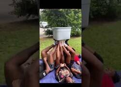 Enlace a Juego para disfrutar (y empaparte) con tu amigos