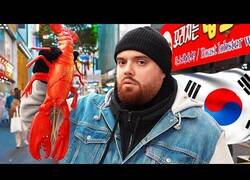 Enlace a Ibai prueba la comida callejera de Corea del Sur