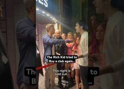 Enlace a Niño rico de papá intenta comprar un club en Barcelona