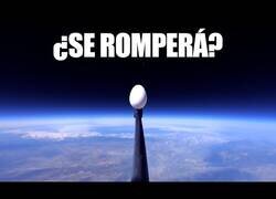 Enlace a Lanzando un huevo desde el espacio