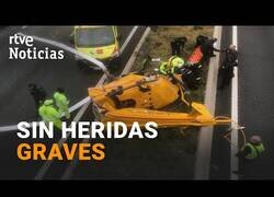 Enlace a Un helicóptero se estrella en la M-40 en Madrid
