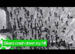 Enlace a Cursa ciclista por los alpes franceses acaba mal