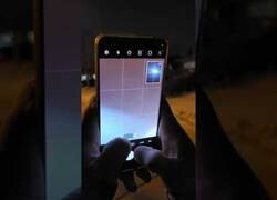 Enlace a El mejor móvil para enfocar la luna