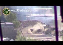 Enlace a Tanque dispara a la cámara que lo graba