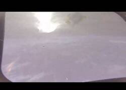 Enlace a La NASA muestra lo que se ve y se oye en una nave espacial cuando regresa a la Tierra a una velocidad de casi 40.000 km/h