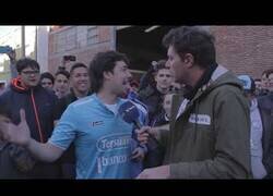 Enlace a Mago argentino hace aparecer un asado de la nada