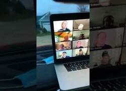 Enlace a Conectándose a una video llamada desde el coche
