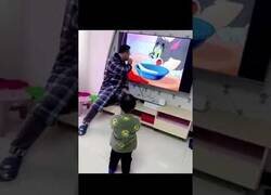 Enlace a Tom y Jerry es más entretenido con un padre así