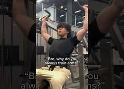 Enlace a ¿Por qué siempre entrenas brazo?