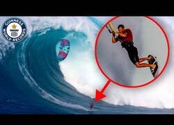 Enlace a La ola más grande en la que se ha hecho nunca Kitesurf