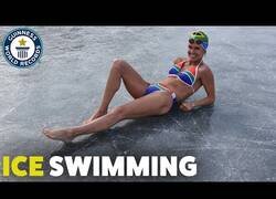 Enlace a Los campeones del mundo de natación bajo el hielo