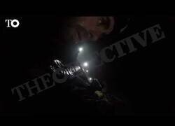 Enlace a Las imágenes de cómo la narcolancha impactó contra la Guardia Civil