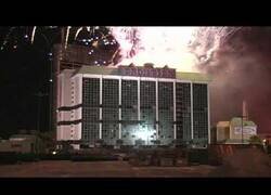 Enlace a En Las Vegas, hasta demoler un hotel lo convierten en espectáculo