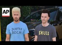 Enlace a Ryan Gosling y Mikey Day aparecen en la premiere de 'The Fall Guy' disfrazados de Beavis & Butthead