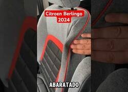 Enlace a Un cliente satisfecho con la compra de su nueva furgoneta