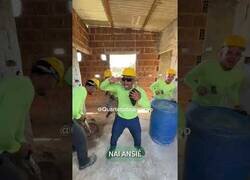 Enlace a Parece que la obra se va a seguir retrasando...