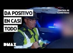 Enlace a Algo huele raro en este control de carreteras