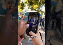 Enlace a Una camiseta con un gran QR