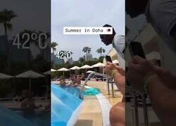 Enlace a Esto hacen en las piscinas de Catar debido al calor extremo