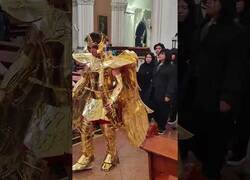 Enlace a Se casan con temática de los Caballeros del Zodíaco