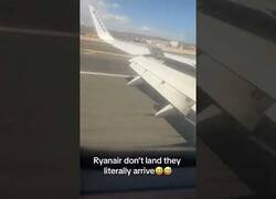 Enlace a Ryanair no aterriza, literalmente llegan