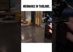 Enlace a Parece que se ha levantado una ligera brisa en Tailandia...