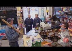 Enlace a Las mejores pranks con policías de por medio