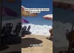 Enlace a Cuidado con las olas traicioneras