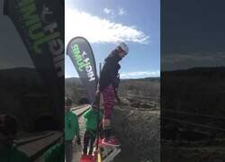 Enlace a Salto de puenting sale mal