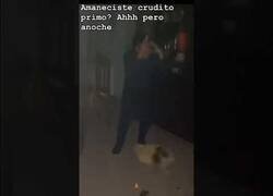 Enlace a Este perro amaneció crudito