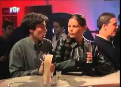 Enlace a Cuando Lara Croft hizo un cameo en la serie española 'Compañeros' en 1999