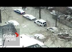 Enlace a Así quedaron las calles de Detroit tras una inundación y que el frío lo congelara todo