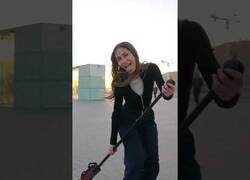 Enlace a Cuando le metes un motor a un palo