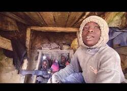 Enlace a Minas de coltán: Smartphones manchados de sangre