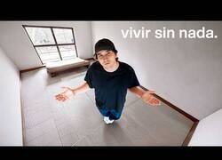 Enlace a Así es vivir en un piso minimalista en Japón