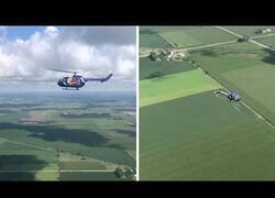 Enlace a Helicóptero hace un backflip