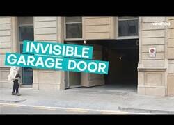 Enlace a La entrada de parking invisible