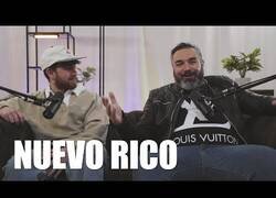 Enlace a El típico millonario de podcast