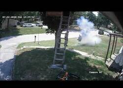 Enlace a Cortacésped explosivo