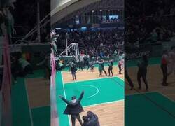 Enlace a Triple para la historia en la liga argentina