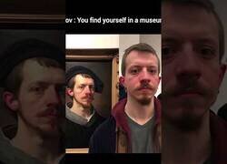 Enlace a Cuando te encuentras a ti mismo en el museo