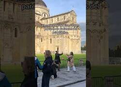 Enlace a Cuando vas a Pisa y todos parecen pacientes de psiquiátrico